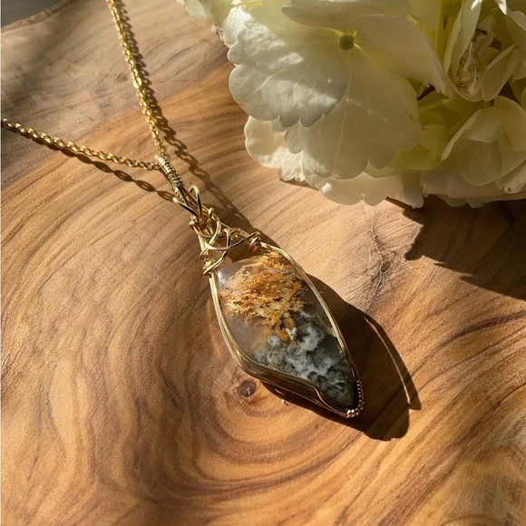 14k gold filled Plume Agate Healing Stone Necklace Pendant - Picture 2 of 10